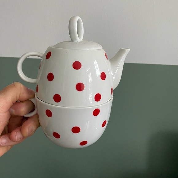 Polka dots teapot and teacup - Picture 1 of 4